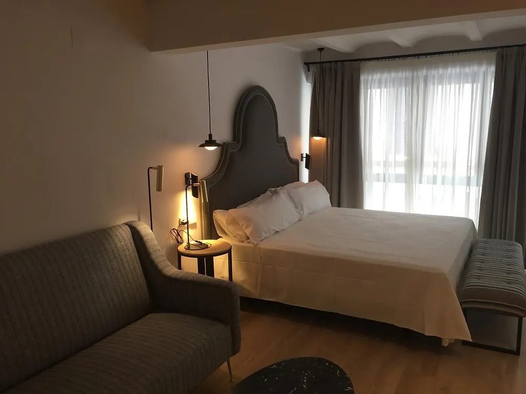 Suites Hom Sevilla Apartment