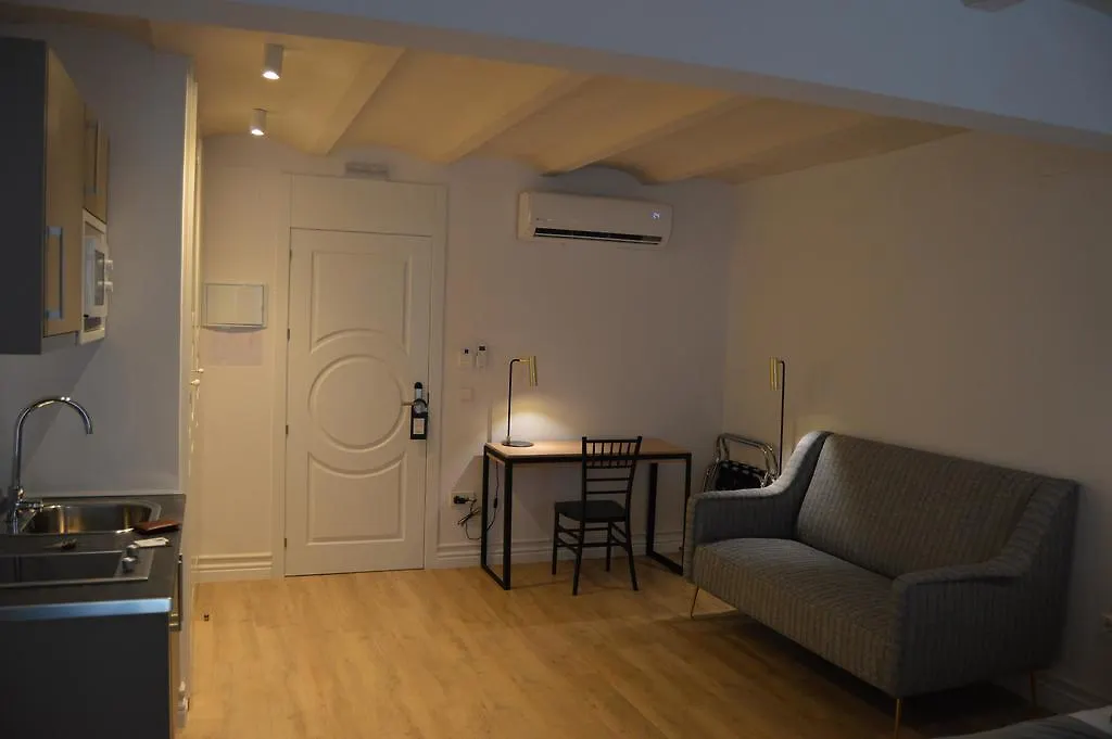 Suites Hom Sevilla 0*, Seville