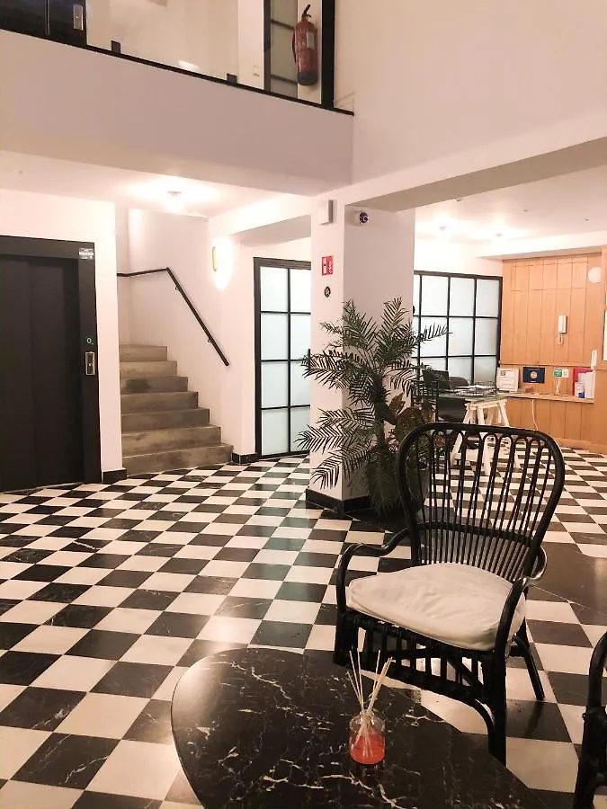 Suites Hom Sevilla 0*, Seville